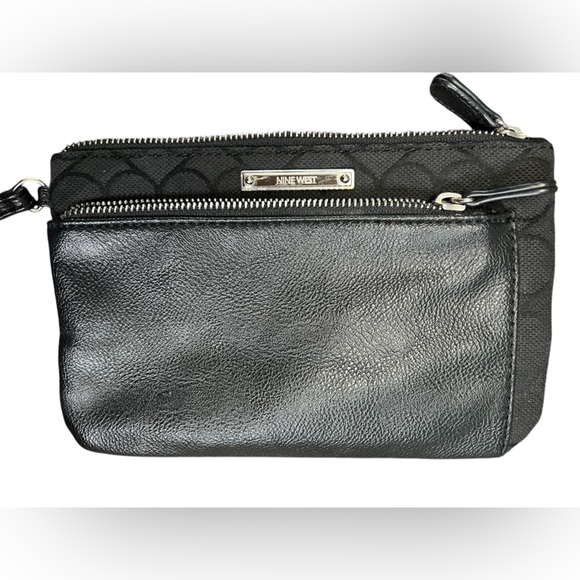 Nine West Black Clutch Wristlet - Picture 1 of 11